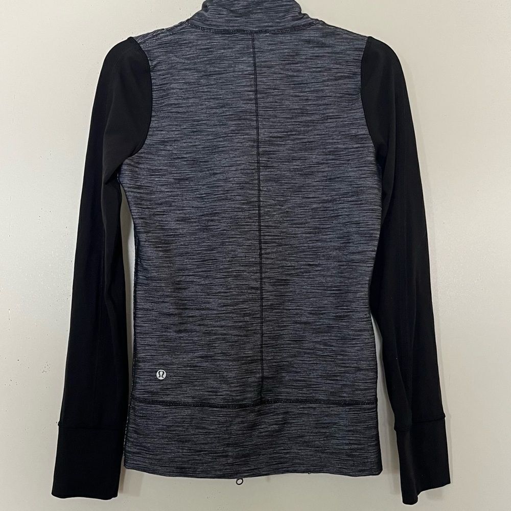 Lululemon Daily Yoga Jacket Slub Denim Polar Haze Black Blue Full Zip Size 4 - Picture 7 of 10
